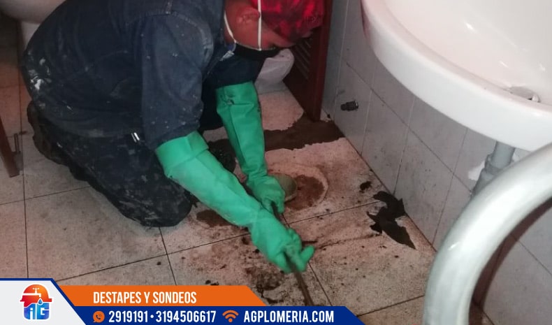 servicio de destapes  y sondeo 